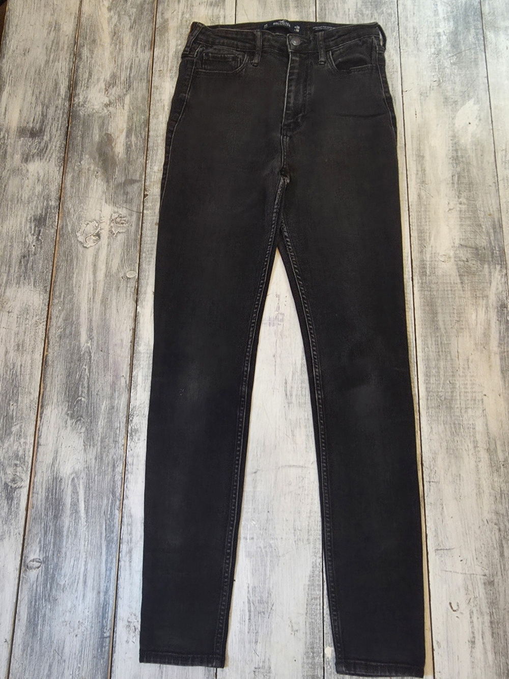 Hollister Women's Ultra High-Rise Super Skinny Classic Stretch Black Jeans sz 7R